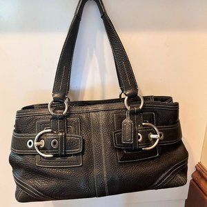 Rare classic Coach bag w/ pebbled leather *AUTHENTIC*